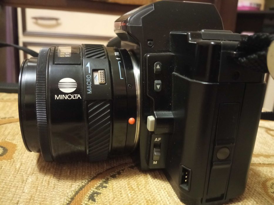 Фотоапарат Minolta 5000  об'єктив блинчик 35-70 та інше.