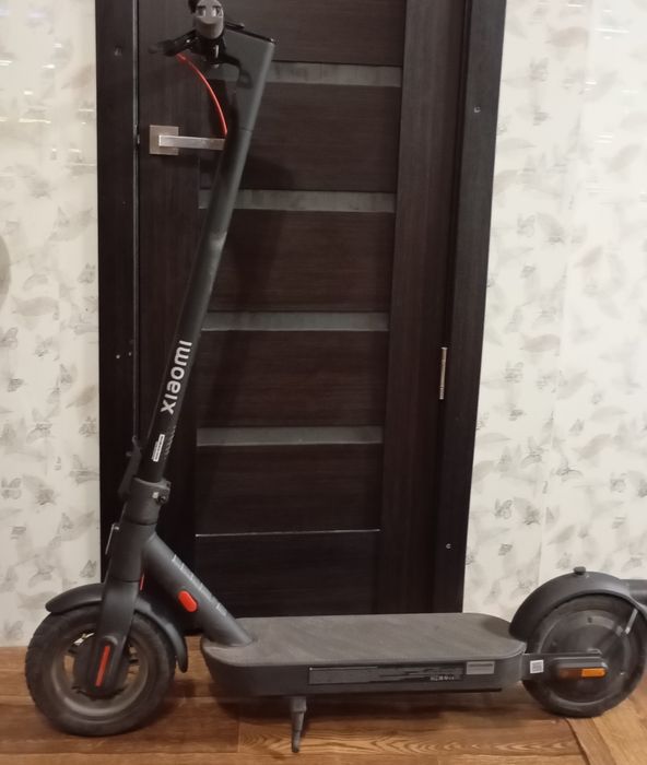 Продам электросамокат