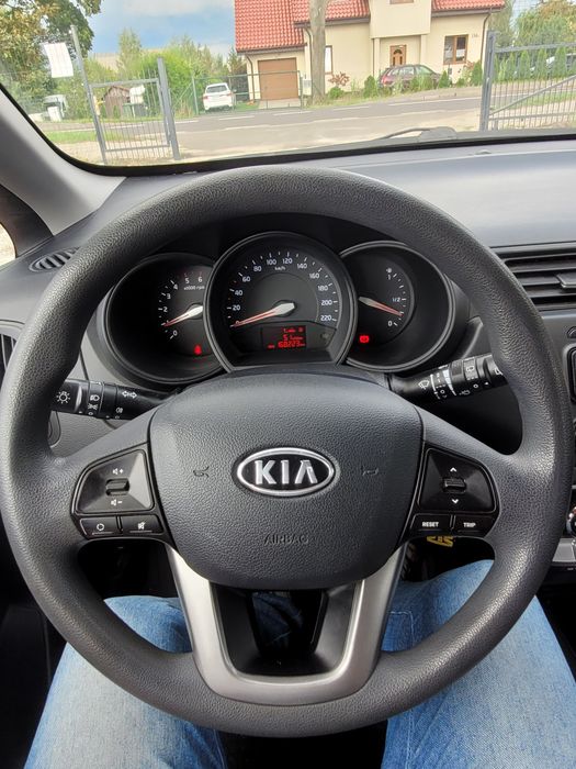 Kia Rio 3 1.1crdi 75KM 6 biegów  klima 5drzwi 4l/100km