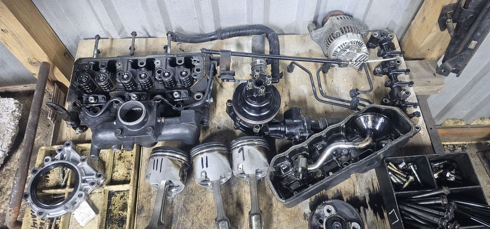 Yanmar Запчастини двигуна б.у 3TNE88 3TNA78 3TNE72 повна розбірка