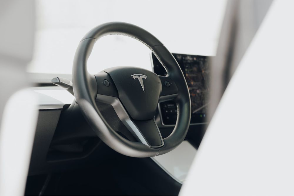 Wynajem Tesla Model 3