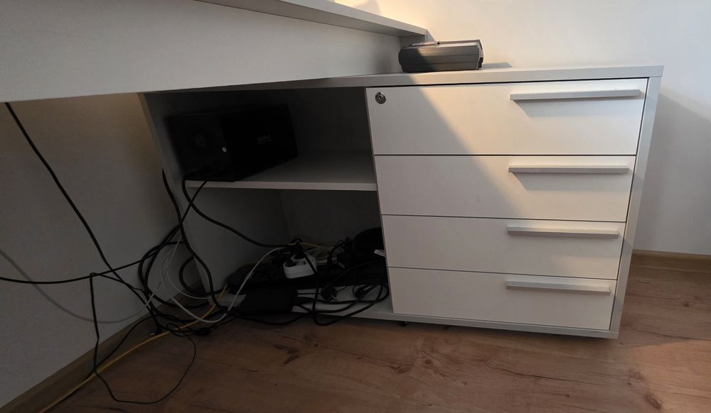 Biurko narożne Magnus  160x60x77