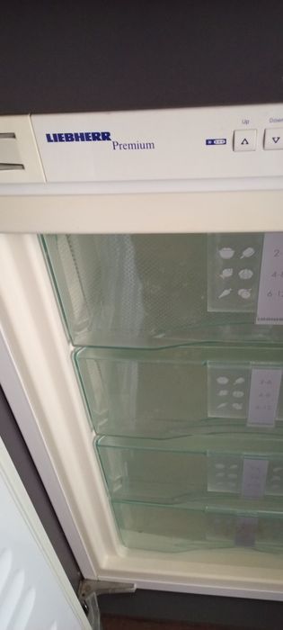 Встраиваемая морозильная камера Liebherr IGN 1654 Premium