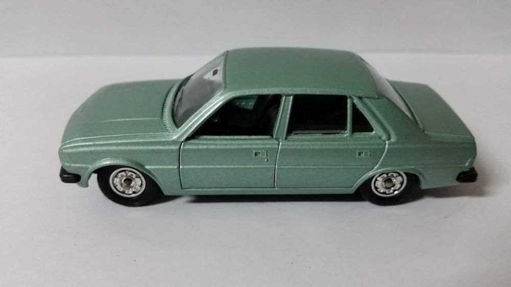 Lote de miniaturas