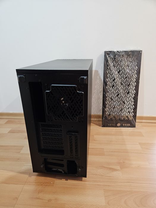 Caixa Extended-ATX Fractal Design Define 7 Preta