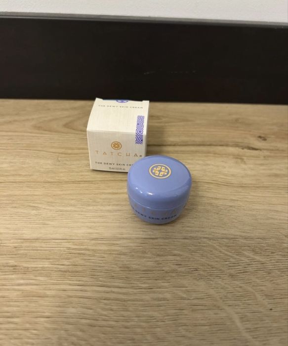 The dewy skin cream Tatcha