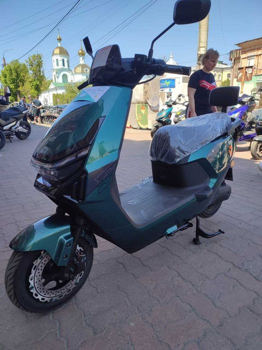 Електроскутери та електромотоцикли