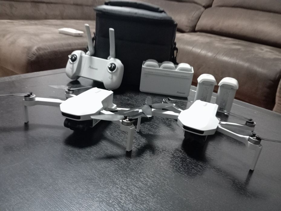 2 drone 1 controle 5 bateria com carregador como na foto