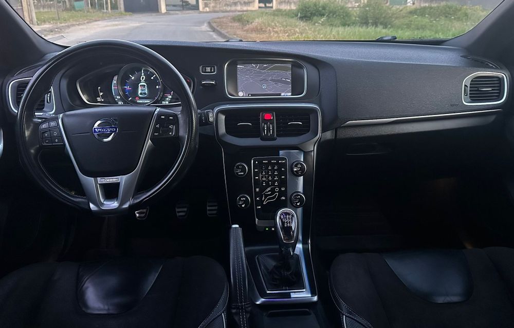 Volvo V40 R-Design 1.6D-2013