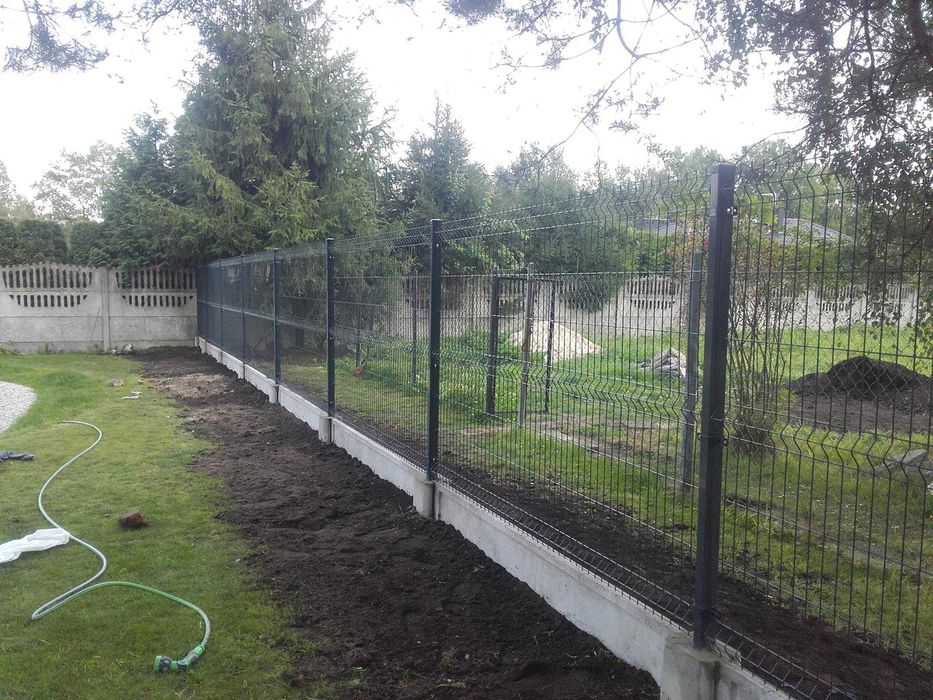 Ogrodzenie Panelowe Kompletne  Panel 3D FI4 Brama Furtka OCYNK + RAL