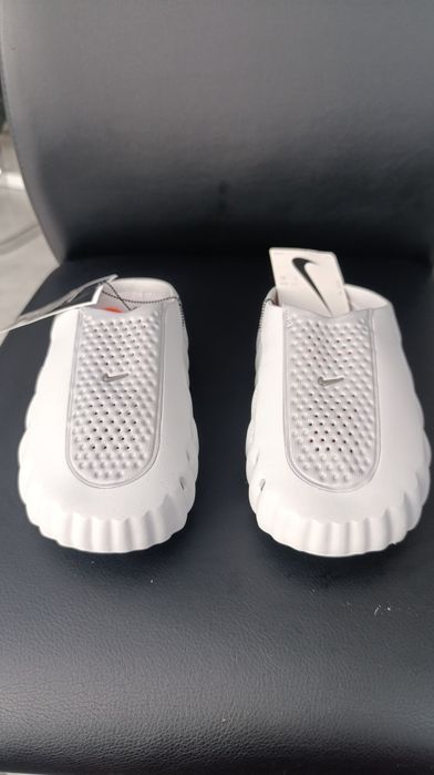 Klapki  Nike Mind