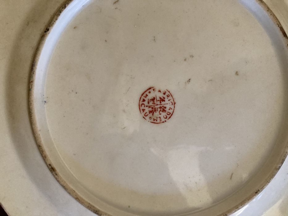 Pratos de loiça Macau