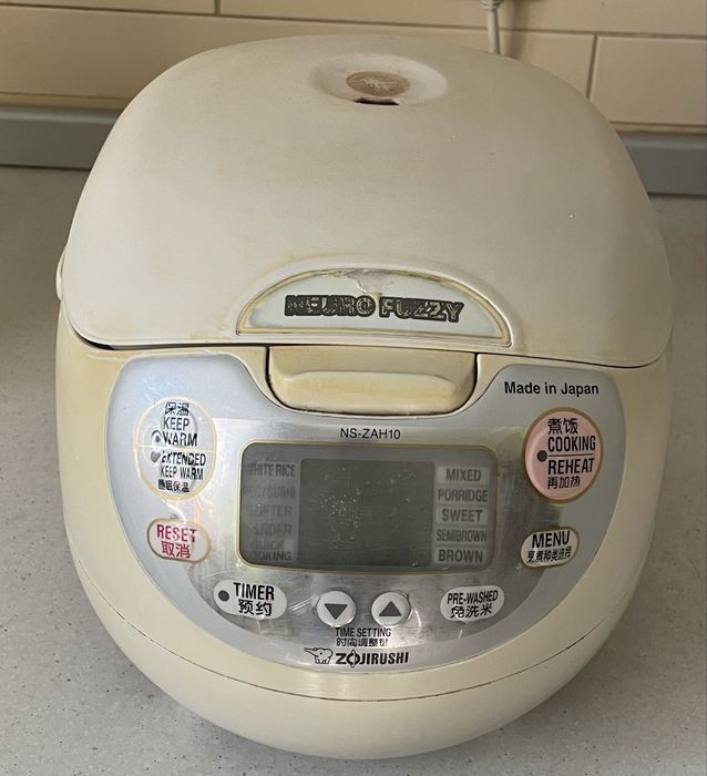 Мультиварка, Рисоварка Zojirushi Японії