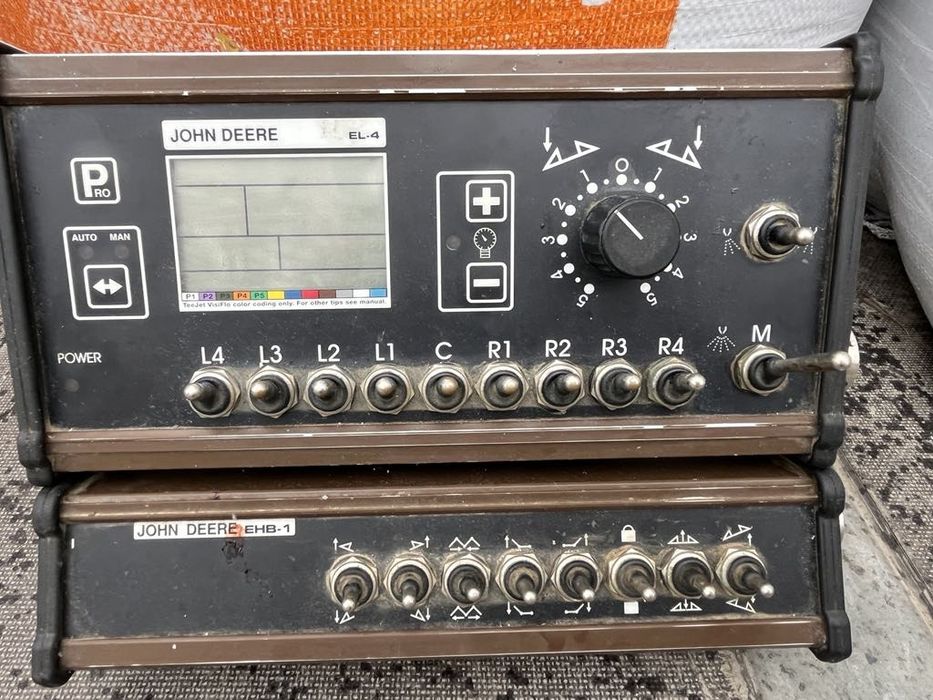 Opryskiwacz John Deere 732 .3200l.21m.2011r.