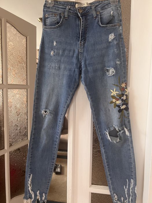 Джинси фірмові гарні