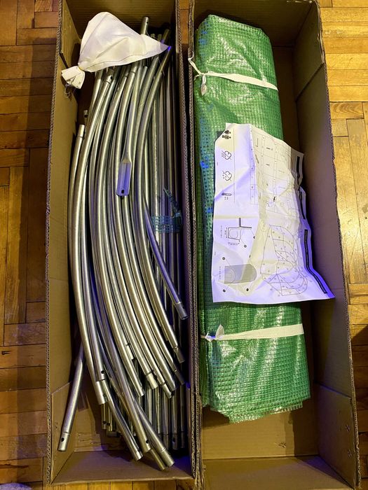 Теплиця садова, парник з вікнами, плівка посилена уф-4 Теплица