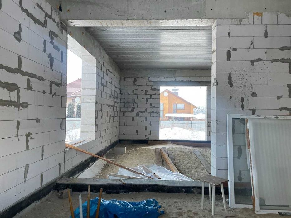 Будинок-недобудова в Станишівці, без чужого ремонту!