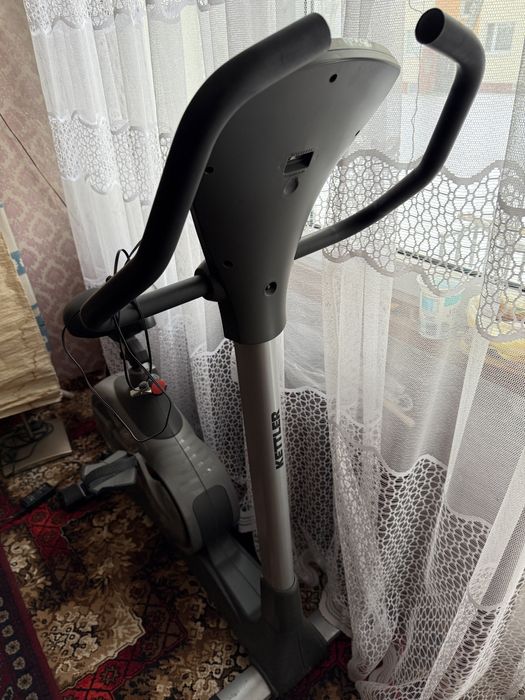 Profesjonalny elektromagnetyczny rower treningowy Kettler Ergometer X5