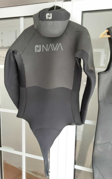 Fatos de Pesca Submarina 2 + 3 Casacos - Tudo 150€