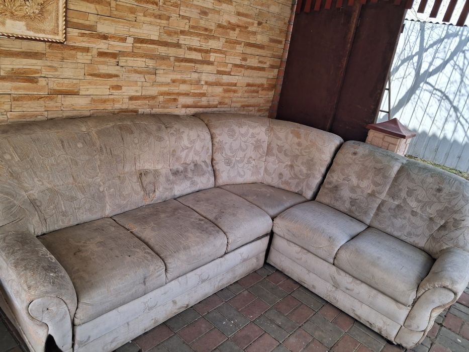 Віддам меблі ( самовивіз)