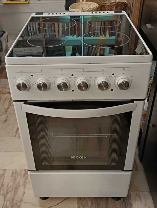 Fogão elétrico com forno