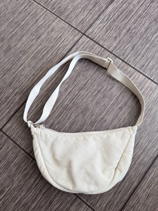 Вельветова сумка-кросбоді uniqlo round mini shoulder bag, оригінал