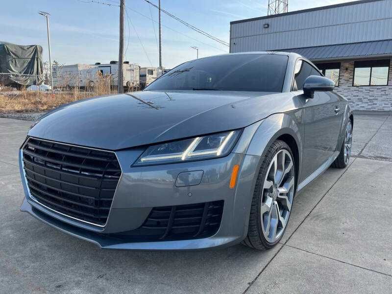 Audi TT 2.0T quattro 2016