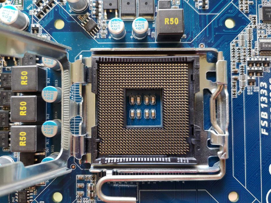 Материнська плата  Socket 775  Gigabyte GA-EG41MFT-US2H