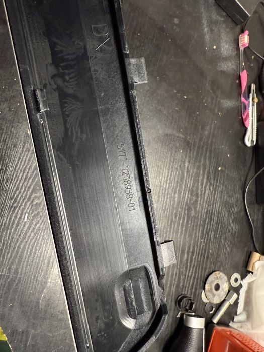 Listwy progowe e87 bmw seria 1 jak nowe aso