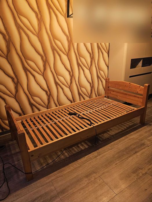 Łóżko ze stelażem elektrycznym 90x200cm