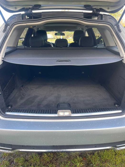 Mercedes-Benz Classe C Station | 144.000 km | Teto Panorâmico | Histórico Mercedes