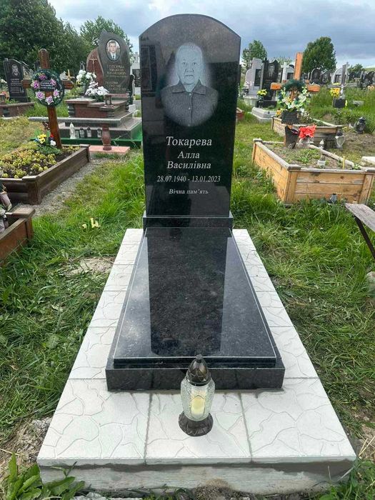 Бюджетні памятники,виробництво,монтаж