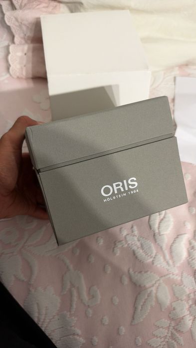 Oris Aquis Date