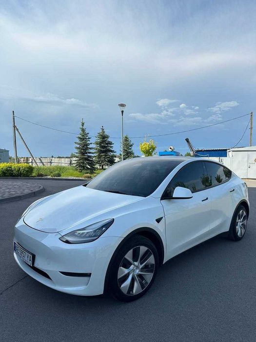 Tesla Model Y Long Range Dual Motor 2021 Тесла Електричний Кросовер