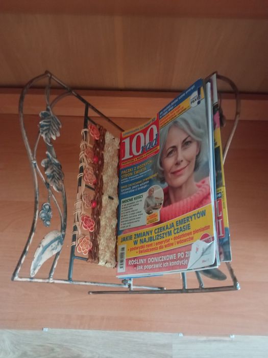 Stojak na gazety
