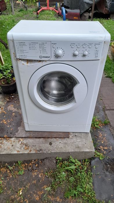 Пральна машинка indesit