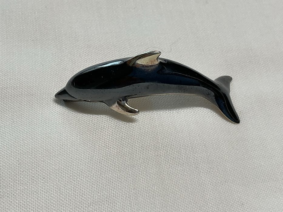 Pequeno animal Golfinho em prata com contraste