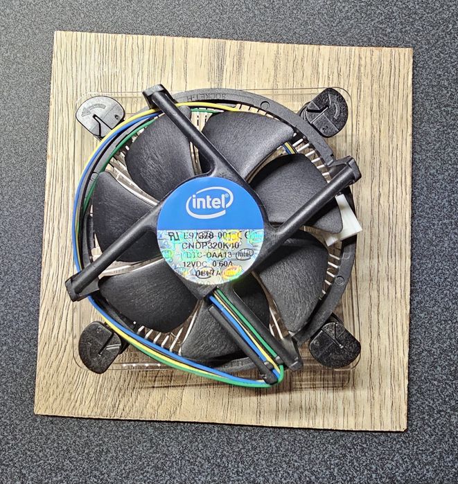Oryginalne chłodzenie CPU Intel LGA 1150 s1155 s1156 s 1200 z pastą