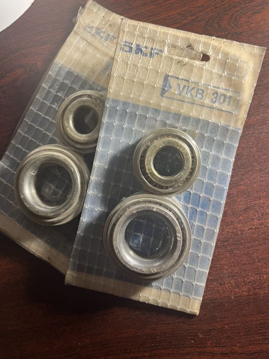 Підшипники передньої ступиці Опель Рекорд.  SKF,  старі запаси