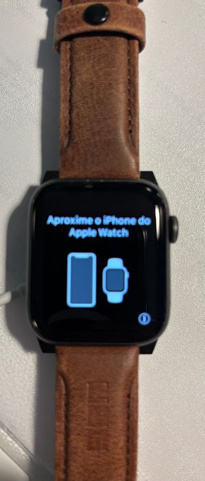 Apple iWatch Series 4, 44mm, Preto, bracelete loop desportiva preto