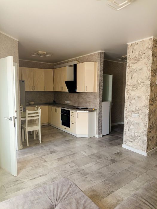 Сдам хорошую кухню студию и спальню на Таирова !