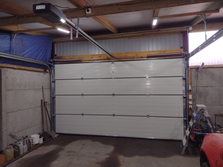 Brama garażowa segmentowa z napędem 3000x3000 brąz antracyt srebrny