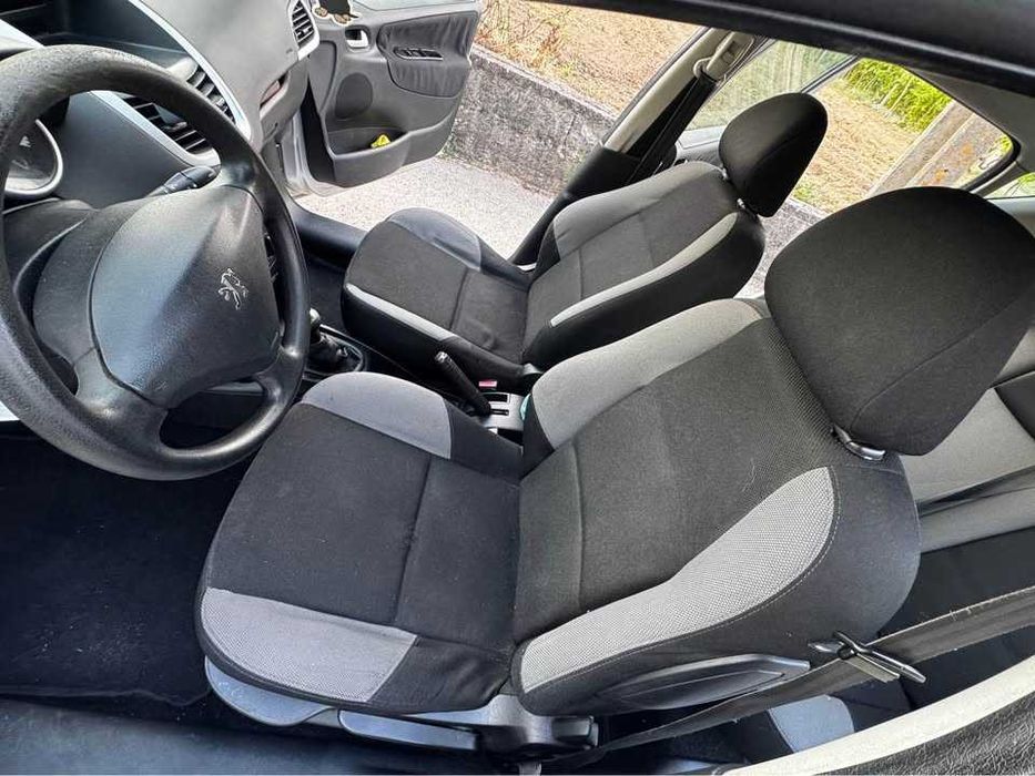 Peugeot 207 SW 2008 | 143.000 km | Bom Estado