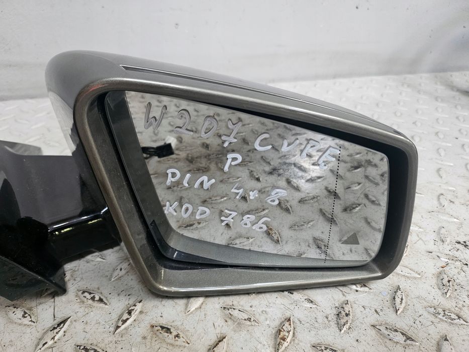 mercedes w207 e klasa coupe lusterko prawe pin 8+4 12pin ładne 786 europa