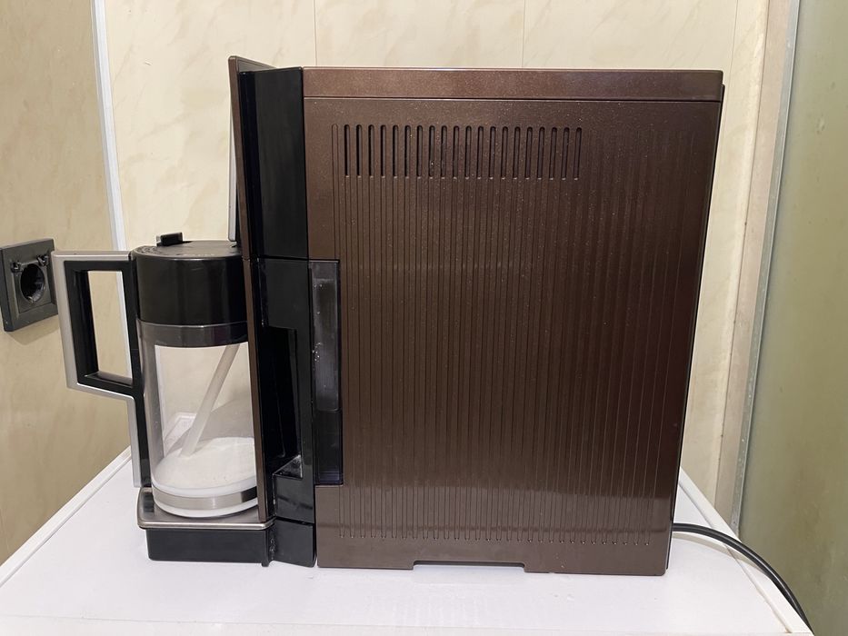 Кофемашина Delonghi ESAM 5500 Perfecta Cappuccino Кавомашина Delonghi