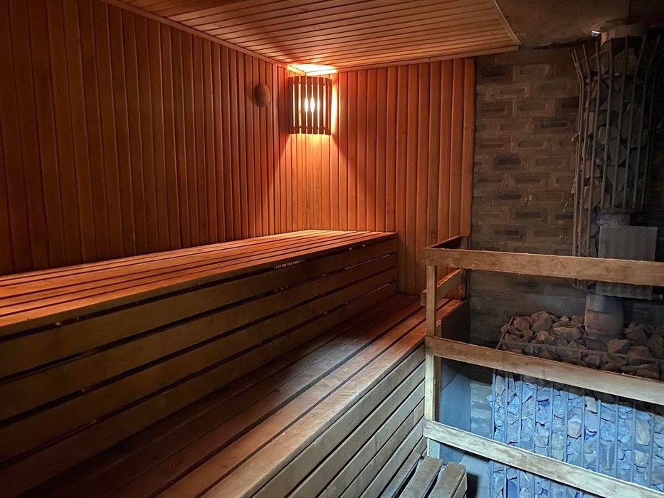 Подобово та погодинно/Осещина з виходом на воду: баня, басейн у ціні +