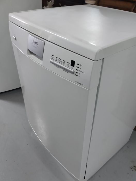 Máquina de lavar roupa AEG