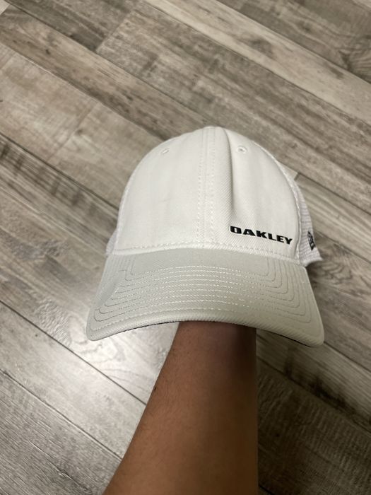 Кепка Oakley New Era