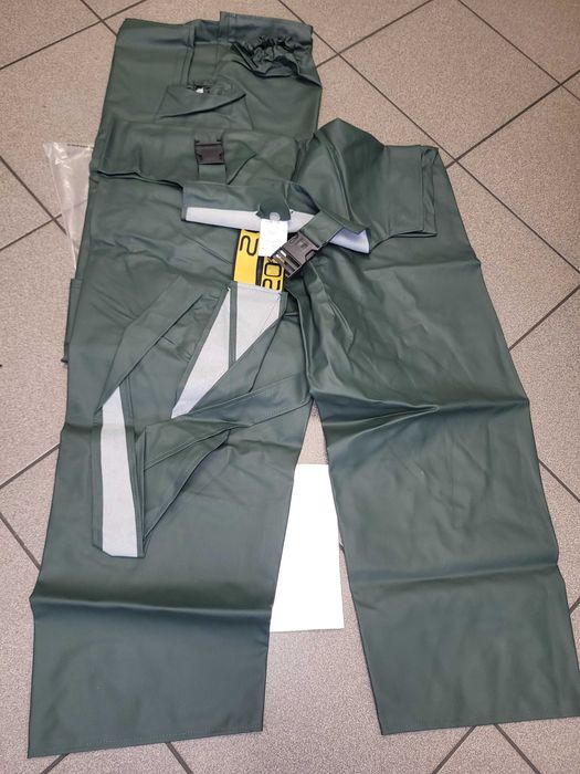 Ubranie wodoochronne antyelektrostatyczne model 101/001/A