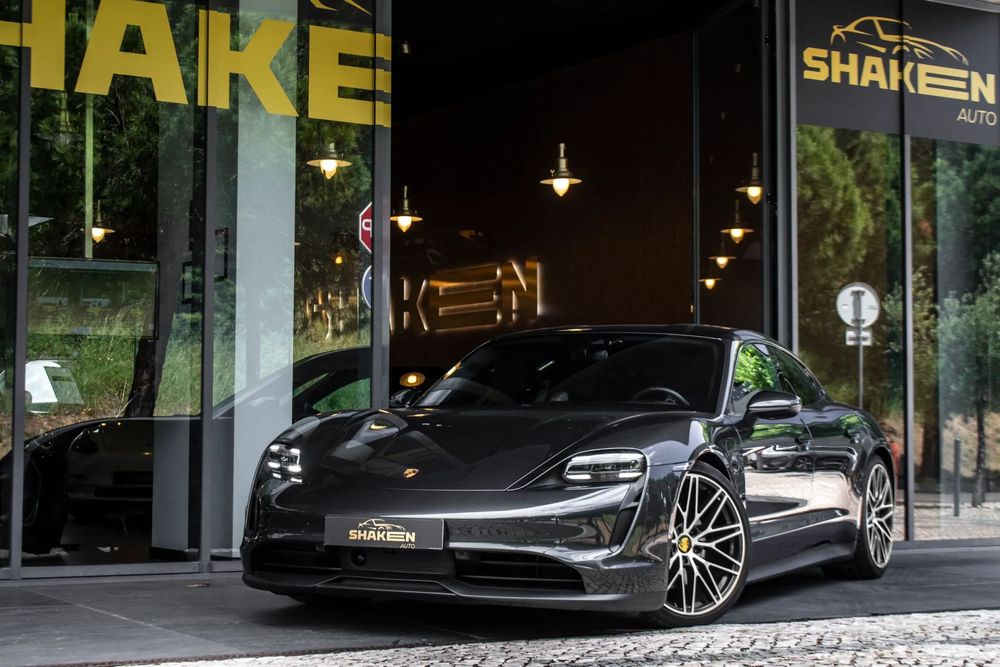 Porsche Taycan 4S